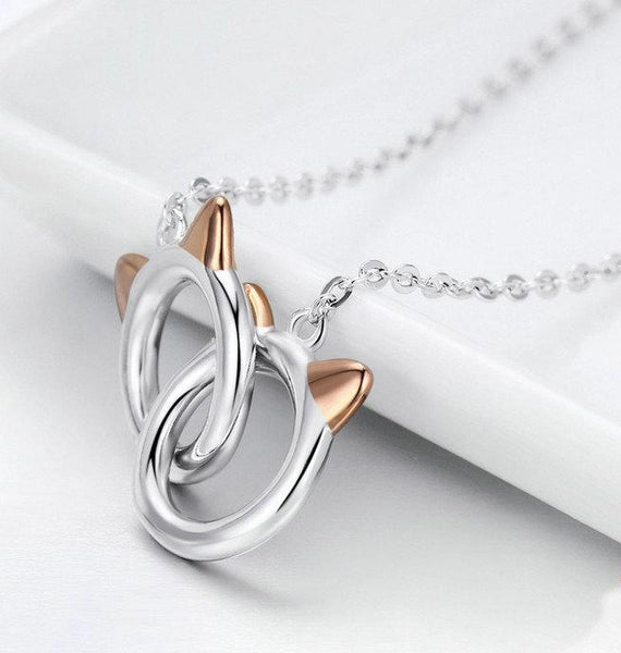 925 Sterling Silver Linked Cats Necklace
